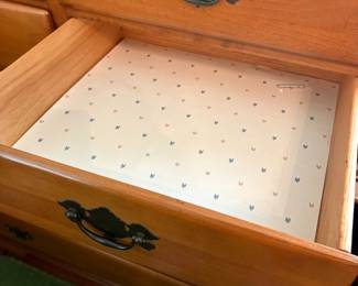 R1 - $150. Link Taylor, eight drawer chest of drawers. Measures 42" x 19" x 49" tall. Has a glass top to protect.  All drawers slide - very good condition.