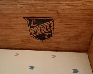 R1 - $150. Link Taylor, eight drawer chest of drawers. Measures 42" x 19" x 49" tall. Has a glass top to protect.  All drawers slide - very good condition.