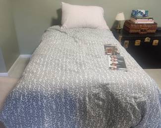 Qty 2 twin beds