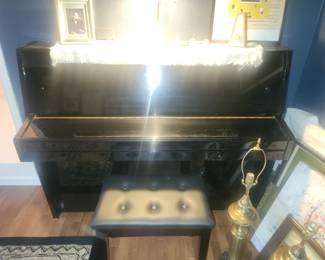 Baldwin upright piano