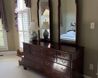 Hinkle Harris 10 drawer dresser with mirrors $450