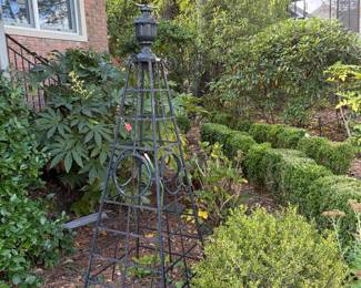 Tall obelisk for yard