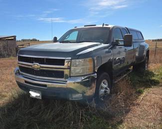 Lot 319 2008 Chevy Silverado 3500 HD Extended Cab Work Truck w Topper Blue Granite Metallic