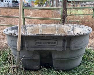 Lot 333 Rubbermaid 100 Gallon Polyethylene Livestock Water Tank Gray, Plus Pitchfork