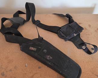 Lot 276 Uncle Mikes Sidekick Black Nylon Shoulder Holster Harness with Pouch