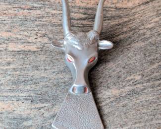 Lot 088 Ricardo Longhorn Steer Boot Jack Cast Metal Western Cowboy Boot Remover