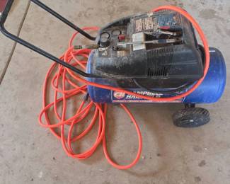 Lot 210 Campbell Hausfeld 12Gallon Portable Electric Air Compressor 125 PSI with Hose Accessories