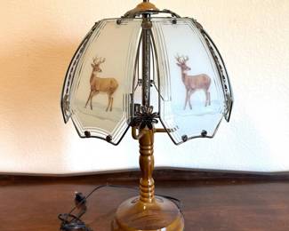Lot 104 Vintage OK Lighting Deer Wildlife Touch Table Lamp 3Light Glass Panel Shade