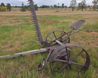 Lot 169 Antique McCormickDeering No. 7 HorseDrawn Sickle Bar Mower Farm Equipment
