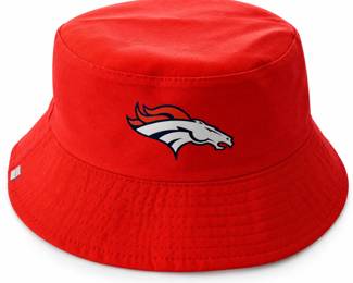 Chapeu Bucket Vermelho com Logo Equestre