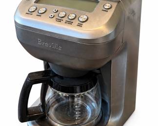 Cafeteira Breville Usada em Estudio Branco