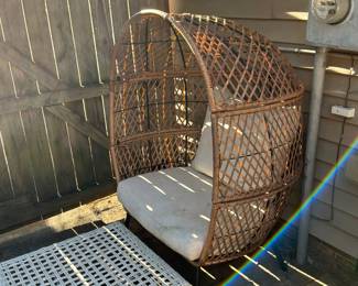 Egg chair 