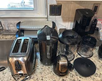 Small kitchen appliances 