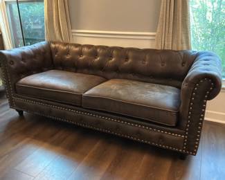 tufted Chesterfield Sofa with nailhead trim 