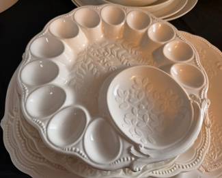 Egg plate vintage