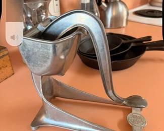 Vintage Wear-Ever Aluminum Juicer/Strainer