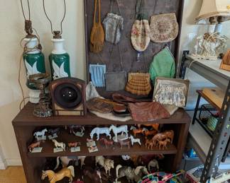 Better picture of the beautiful purses and horses