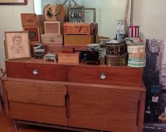 Mid-Century modern dresser