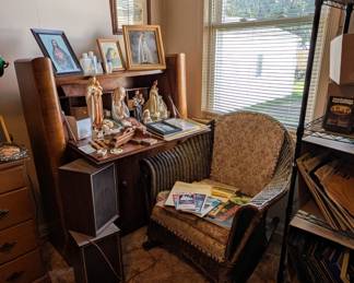 Antique wicker rocker chair and a vintage desk for small spaces