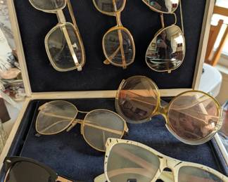 Celebrity style glasses!