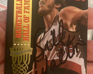 Lot 37: Bill Walton Autographed Basketball Card COA NBA HOF