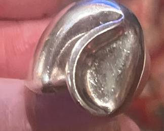 Lot 144: Native American Mid-Century Sterling Silver Organic Form Ring