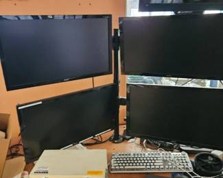 Computer monitor stand and 4 monitors  $125 