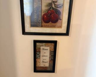 Mahogany 2pc picture set $10
