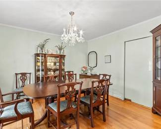 Henkel Harris table