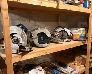 Vintage (1970) Black & Decker 7-1/4" circular saw (model 7301); vintage Skilsaw 7-1/4" circular saw
