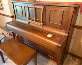 Upright acoustic piano