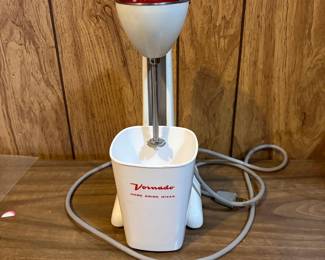 Mid-Century modern white Vornado home drink mixer (1950s/60s)