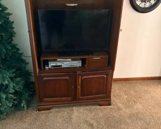 TV armoire $200