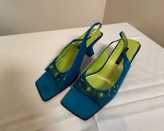 Nine West Teal Embroidered Slingbacks