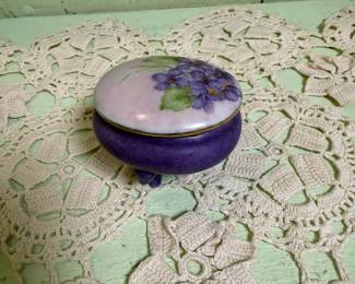Hand painted porcelain trinket box