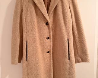 High-End Ladies’ Designer Clothing, predominantly Size 16 / XL. Sizes May Vary.