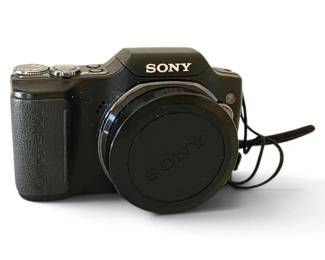 Sony 10.1 Megapixel Superzoom Digital Camera Model DSCH20 With Battery Charger Bag