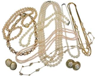 Pearlescent Beaded Necklaces Earrings