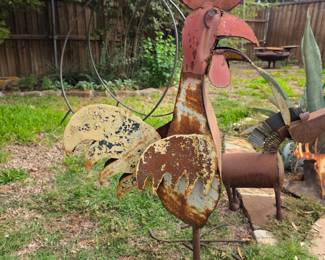 Rooster Metal Yard Art