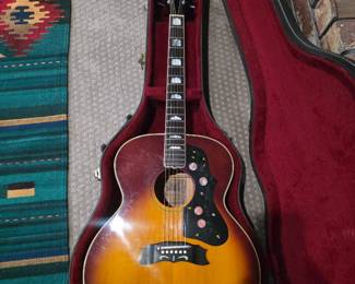 Alvarez Guitars Model 5052 with Gibson Case