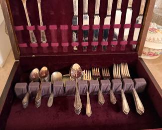 silver plated silverware set with box