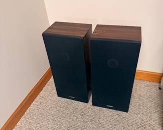 Fisher DS-826 speaker system
