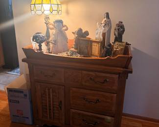 buffet/server, figurines, tiffany style lamp