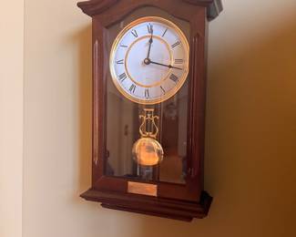 pendulum wall clock
