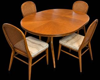 table and chairs