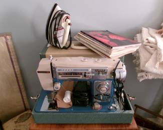 SEWING MACHINE