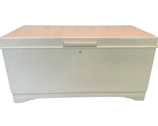 754 - Painted White Storage Chest 24"x47"x20" (Description): This storage chest features a classic Lane design with a painted white finish. Measures 24 inches high by 47 inches wide by 20 inches deep.
