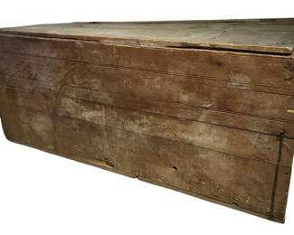 824 - Wooden Lift Top Box/Trunk 19"x44"x21" (Description): Wooden lift top box/trunk with rustic construction. Measures 19 inches by 44 inches by 21 inches.