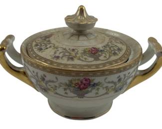 295 - Baronet Duchess Covered Sugar Bowl 4"x5" (Description): Baronet Covered Sugar Bowl. Measurements: 4"x5".