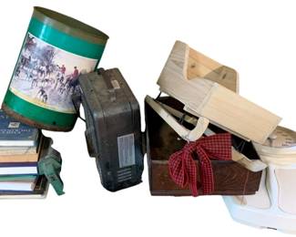 1030 - Group Lot of Assorted Items (Description): A group lot of assorted items including various household objects and decorative pieces.